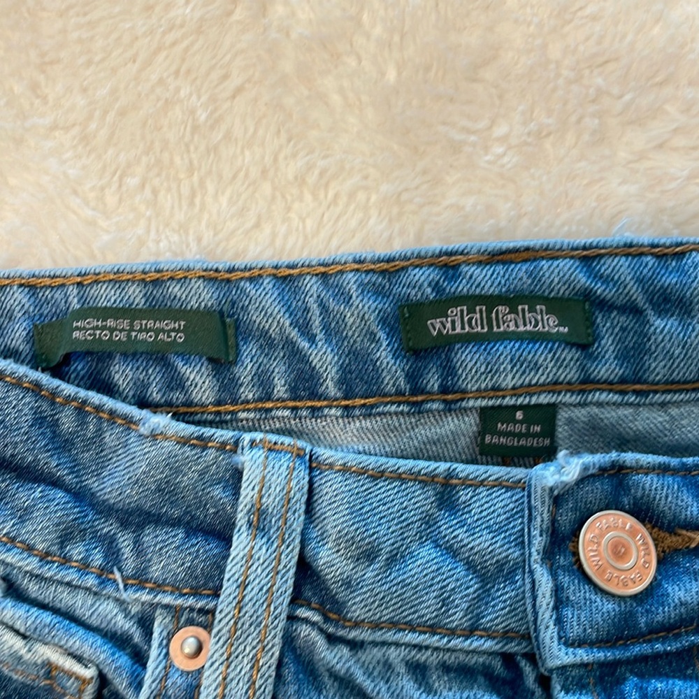Wild Fable straight high waist jeans! Size 6